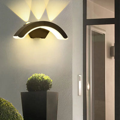 Applique exterieure solaire murale au design minimaliste, éclairage LED double faisceau