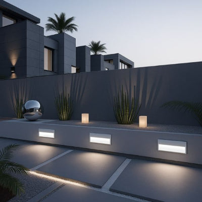 applique murale exterieure blanc froid dans jardin