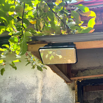 éclairage extérieur solaire avec détecteur 197 LED sur terrasse 