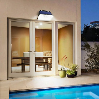 éclairage extérieur solaire avec détecteur étanche IP67 éclairant terrasse