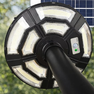 lampadaire solaire extérieur éclairage diffusant à 360° gros plan