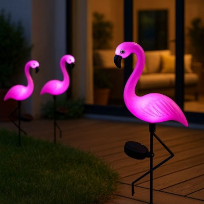 lampes jardins solaires diffusant une lumière rose éclatante pour sublimer les extérieurs