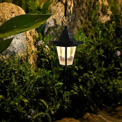 Lampes solaires pour le jardin, solaires, décoratives éclairant un espace végétal 