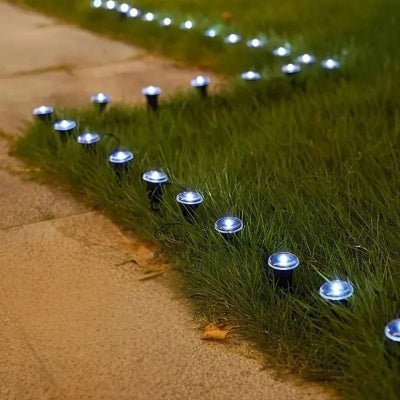 spot solaire extérieur recharge solaire dans allée blanc froid