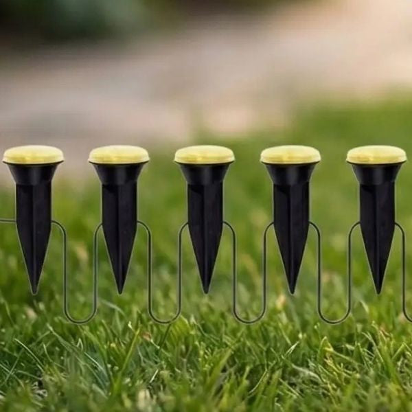 Spot solaire extérieur LED à planter pour éclairage de jardin autonome et sans câble